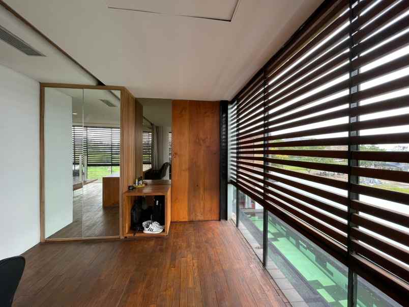 dijual rumah jl pasteur sutami