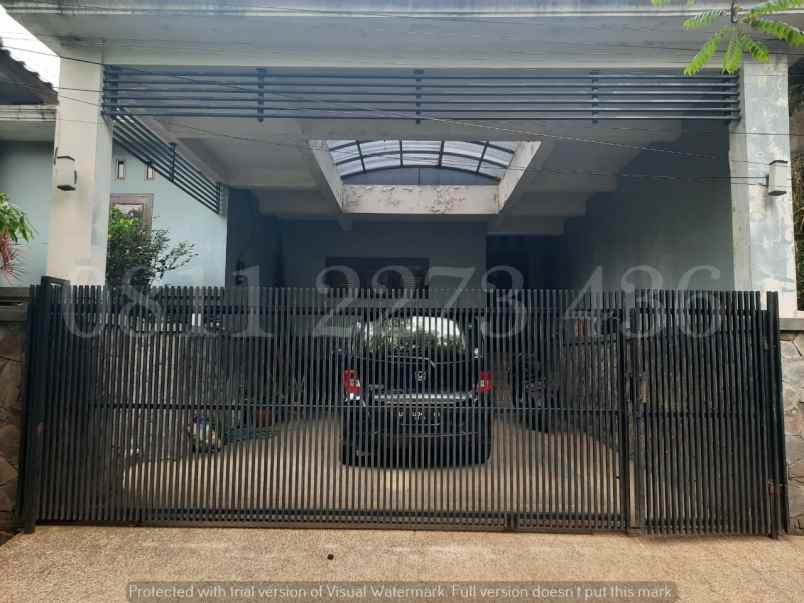 dijual rumah jl pesantren
