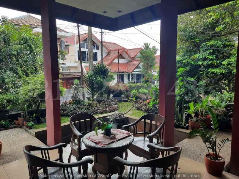 dijual rumah jl pesantren