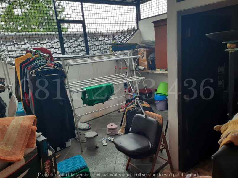 dijual rumah jl pesantren