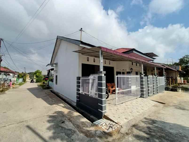 dijual rumah jl purwodadi