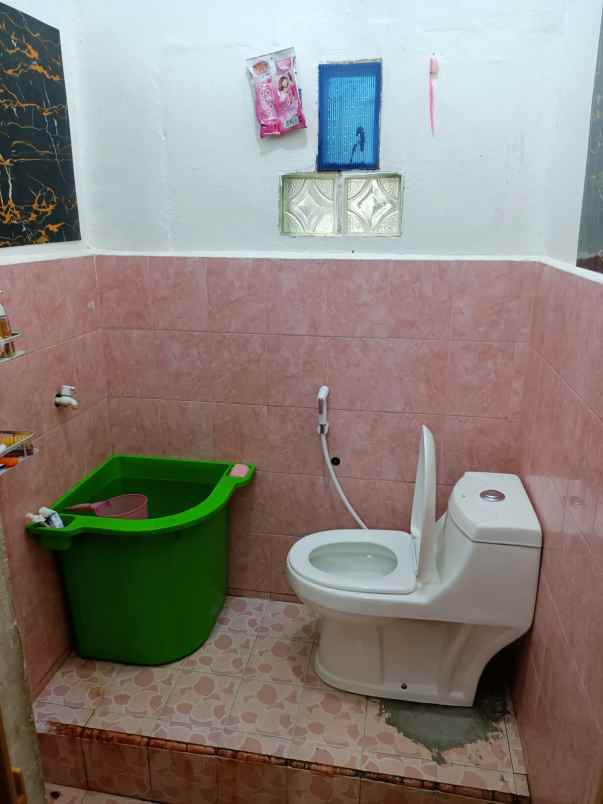 dijual rumah jl purwodadi