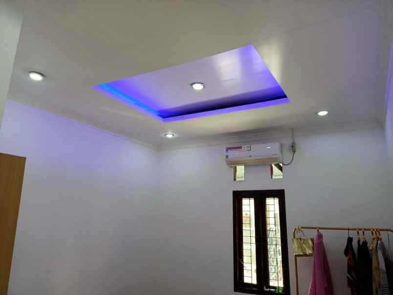 dijual rumah jl purwodadi