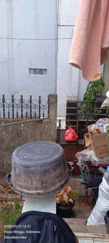 dijual rumah jl raya cilandak marinir