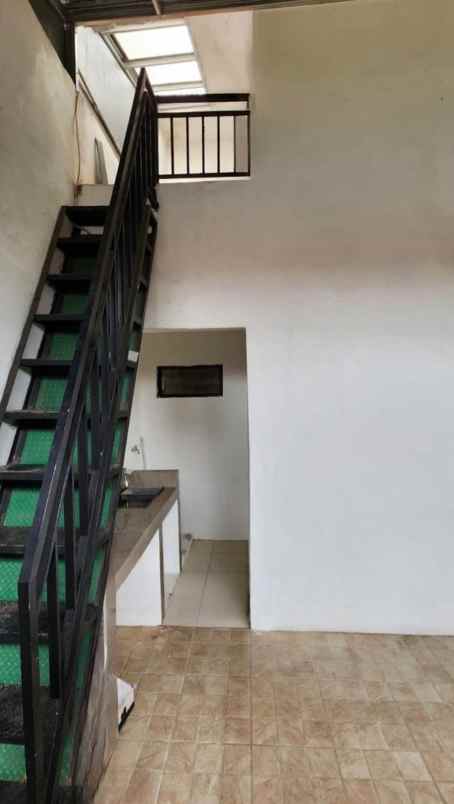 dijual rumah jl raya jakarta bogor