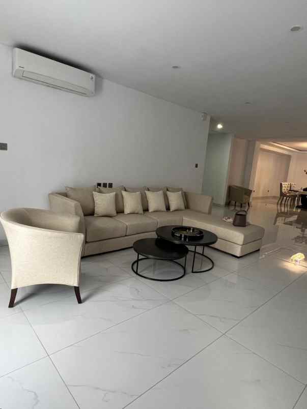 dijual rumah jl setiabudi