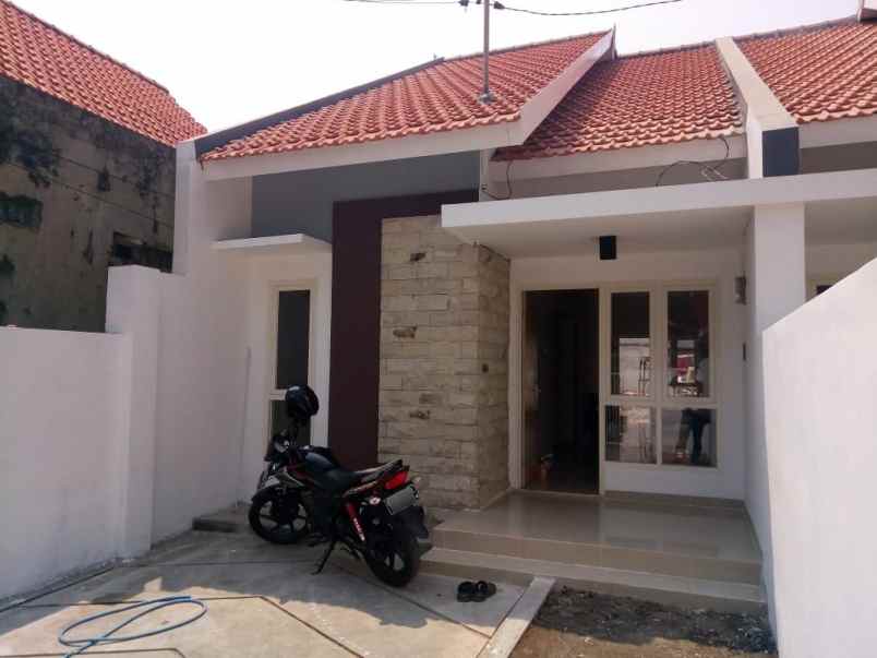 dijual rumah jl sumatra