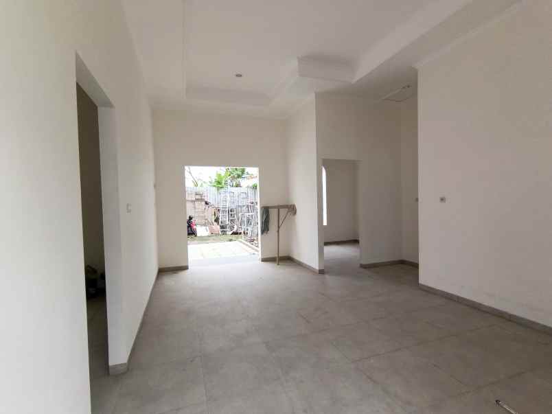 dijual rumah jl untung suropati