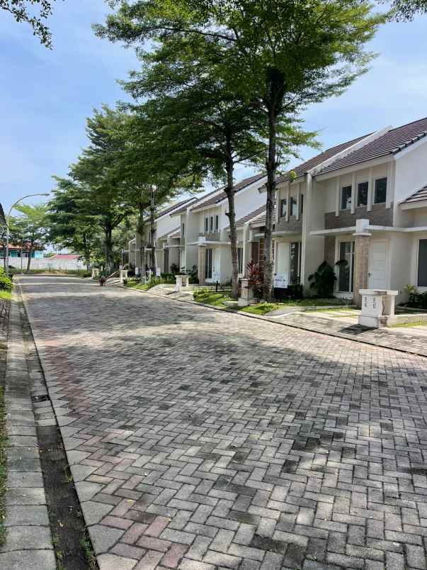 dijual rumah jln chandradimuka bapelkes