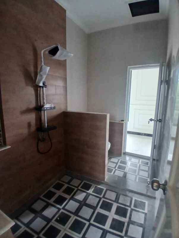 dijual rumah kalimulya depok