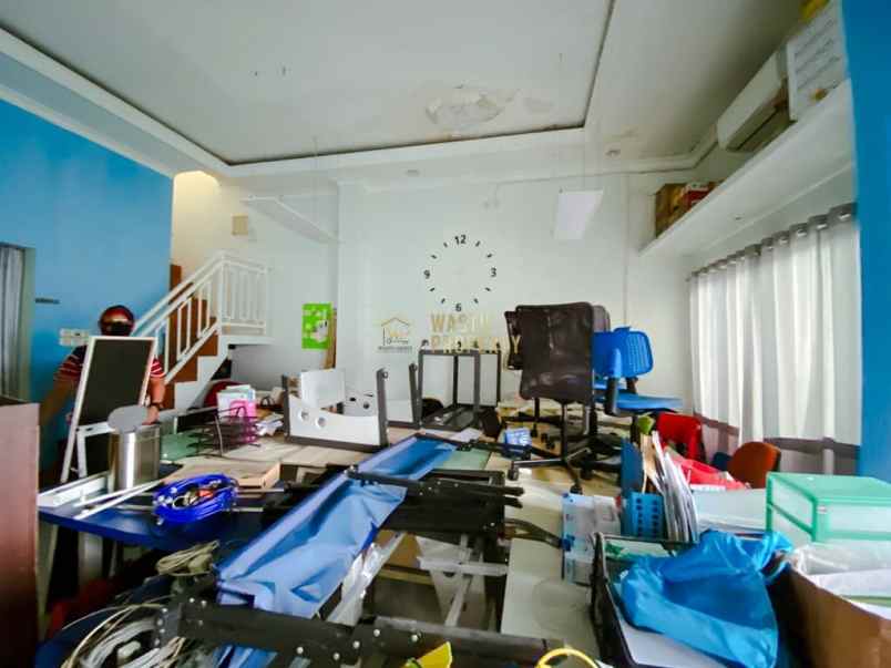 dijual rumah kantor fully furnish di seturan