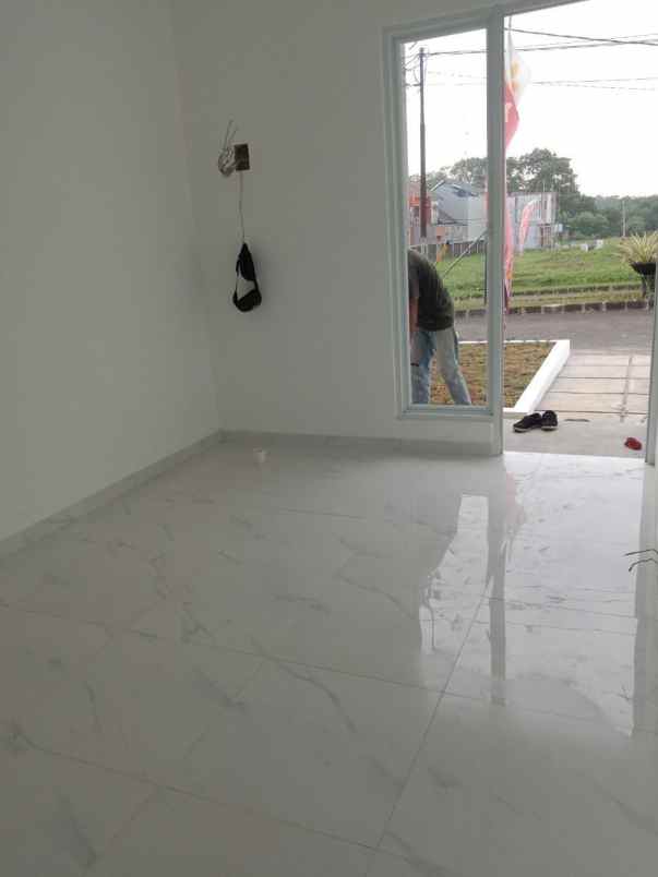 dijual rumah karadenan cibinong bogor