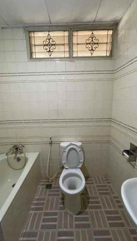 dijual rumah kelapa gading