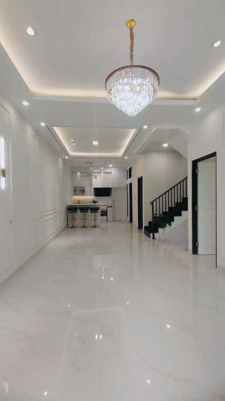 dijual rumah kencana loka bsd city tangsel
