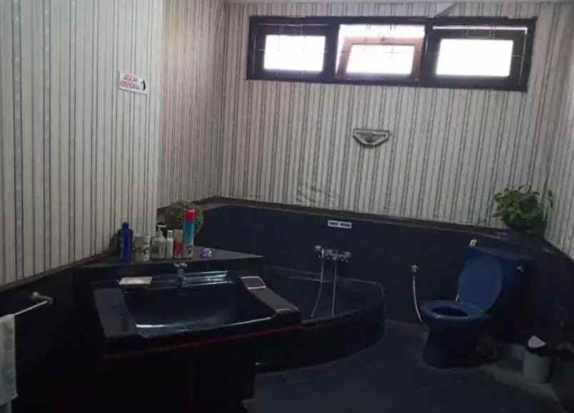 dijual rumah kertajaya indah