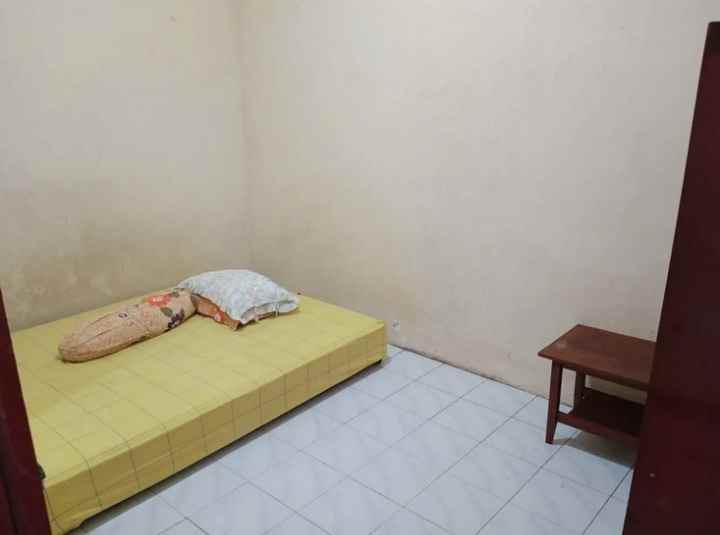 dijual rumah ketintang