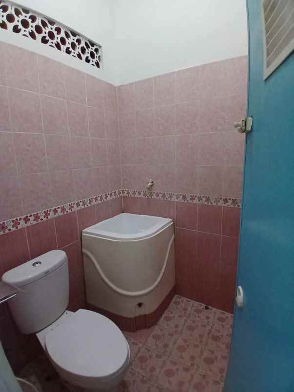 dijual rumah kln raya tole iskandar depok