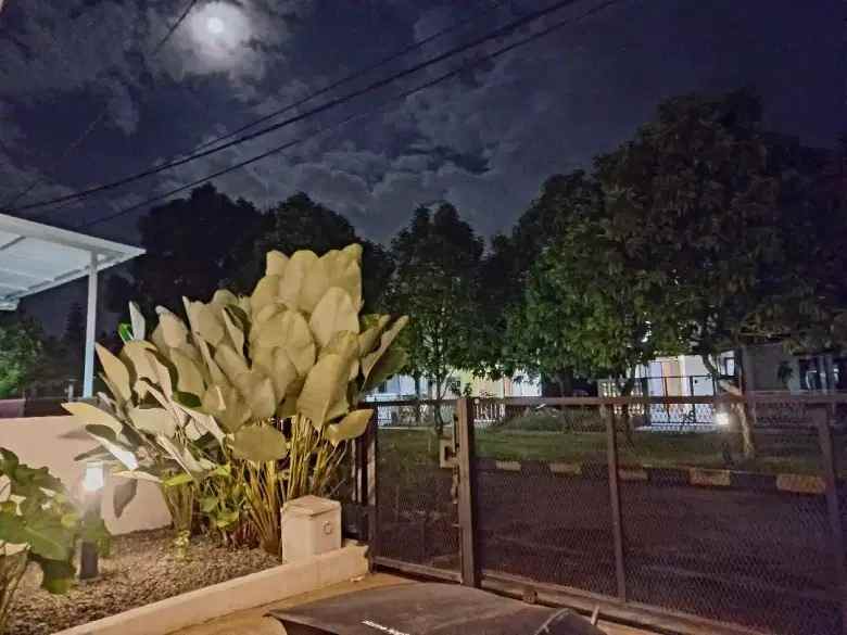 dijual rumah komplek adipura cluster