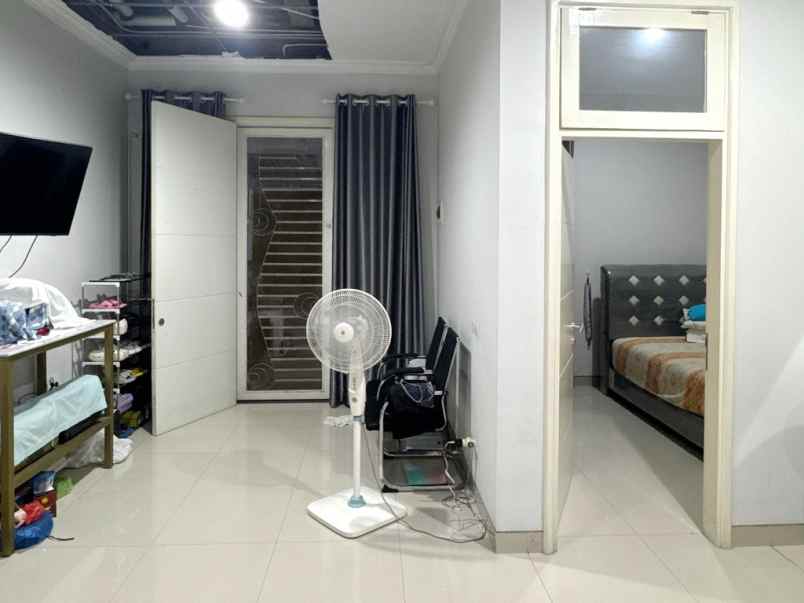 dijual rumah komplek citra gama city cluster maldives