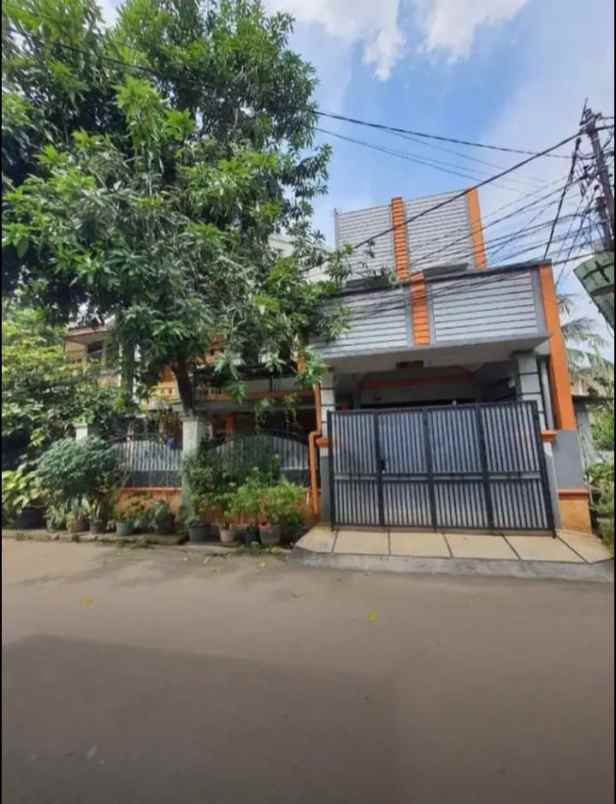 dijual rumah komplek swadaya duren