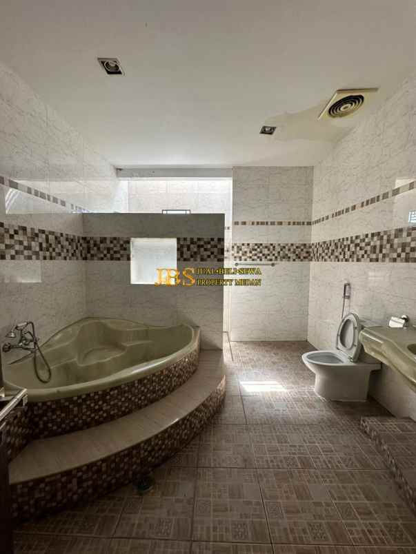 dijual rumah komplek taman timor raya