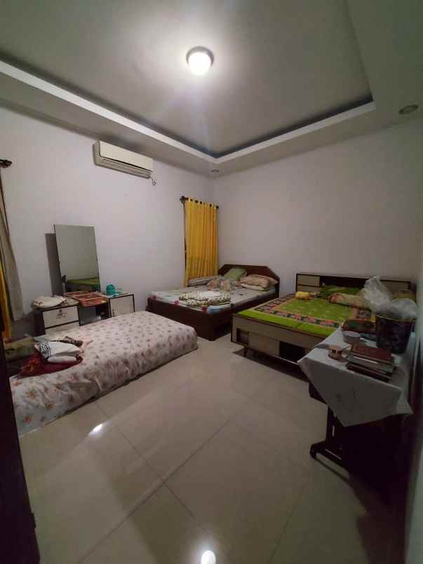 dijual rumah komplek turangga