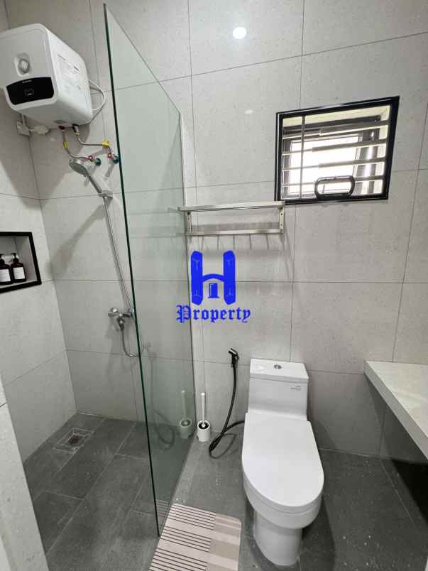 dijual rumah komplek villa rukun mas