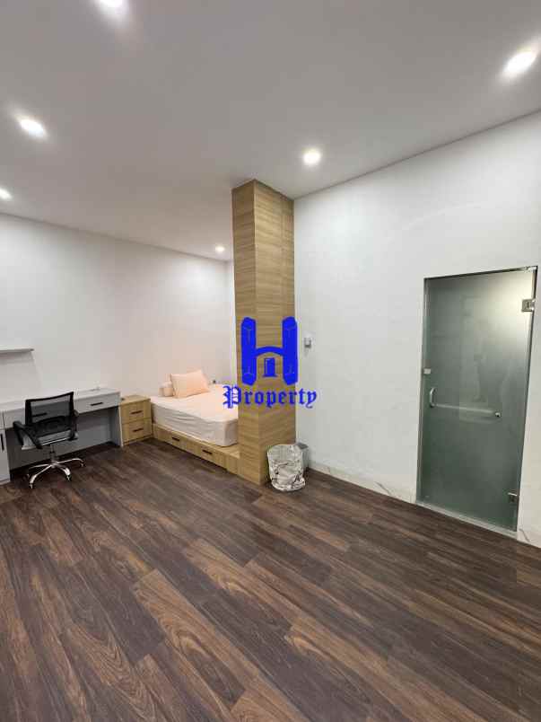 dijual rumah komplek villa rukun mas