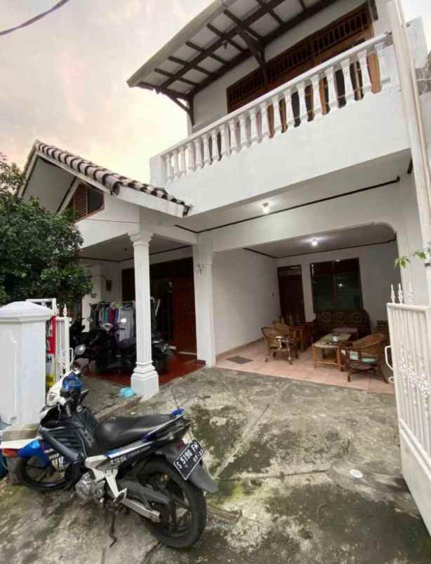 dijual rumah kost strategis di blok a jaksel