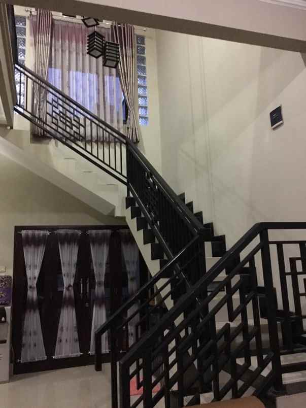 dijual rumah kota bandung jl kembar mas