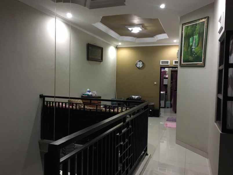 dijual rumah kota bandung jl kembar mas