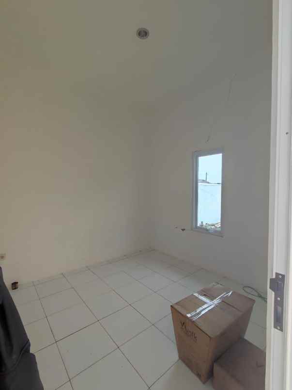 dijual rumah kota batu