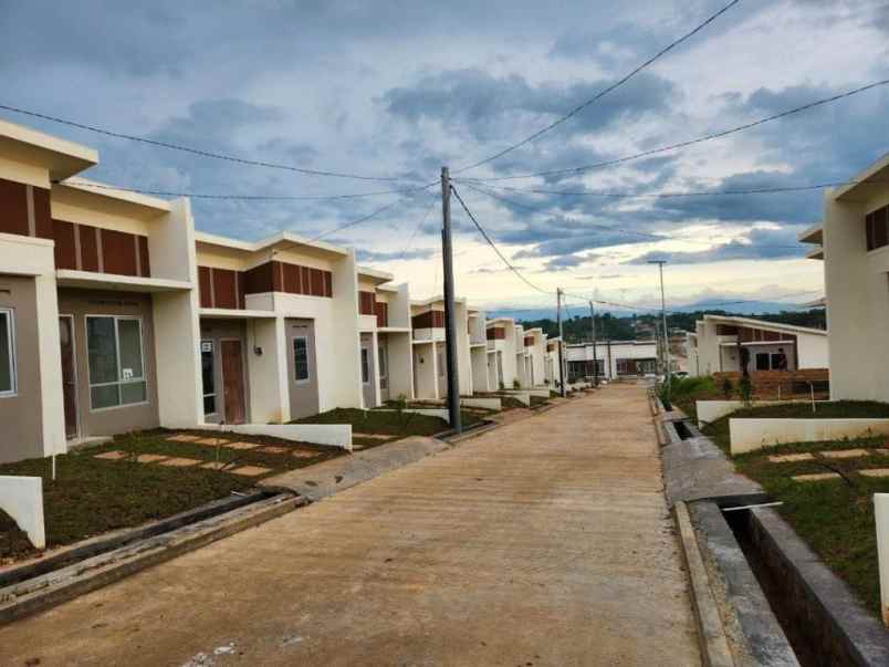 dijual rumah kota podomoro cluster kana