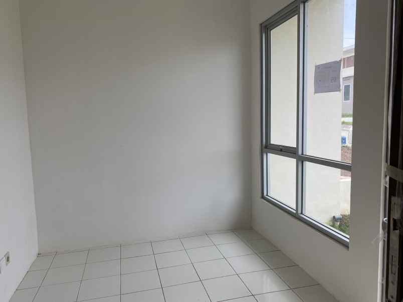dijual rumah kota podomoro cluster kana