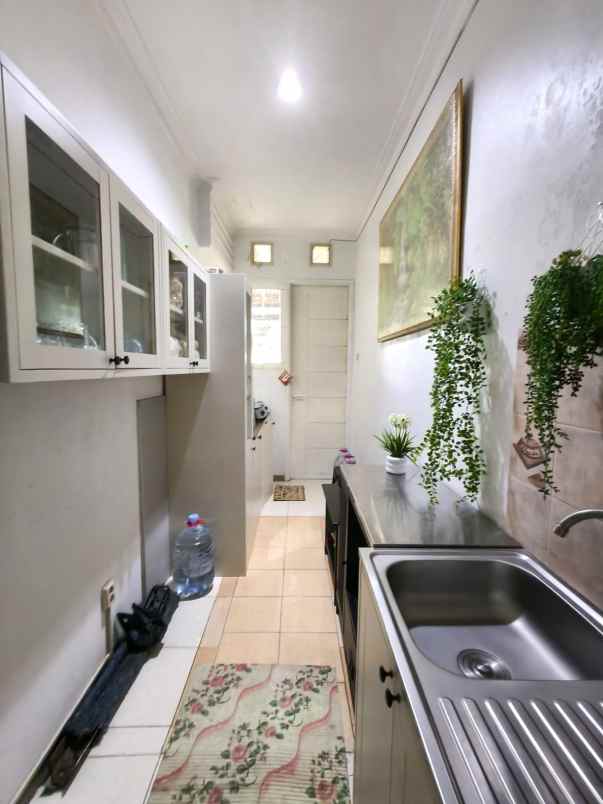 dijual rumah kota wisata cibubur