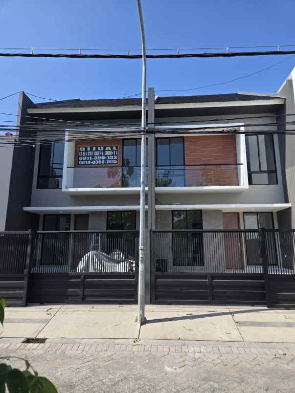 dijual rumah kutisari indah