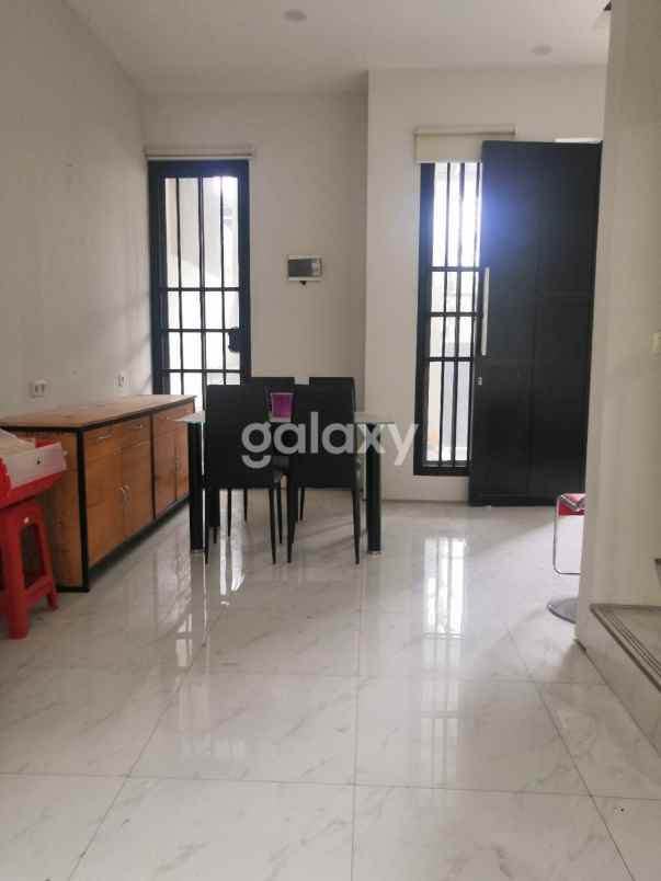 dijual rumah lebak jaya