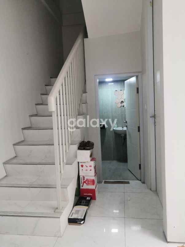 dijual rumah lebak jaya