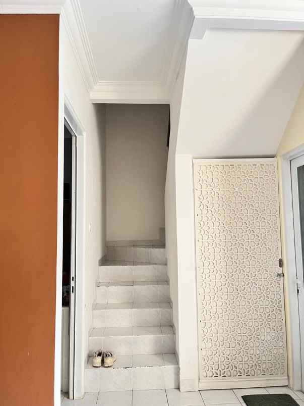 dijual rumah legenda wisata cibubur