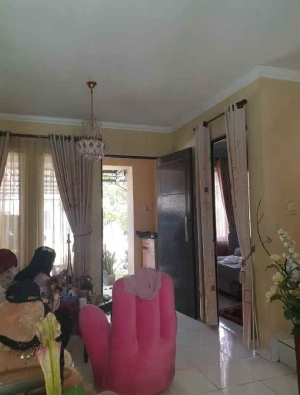 dijual rumah legenda wisata cibubur