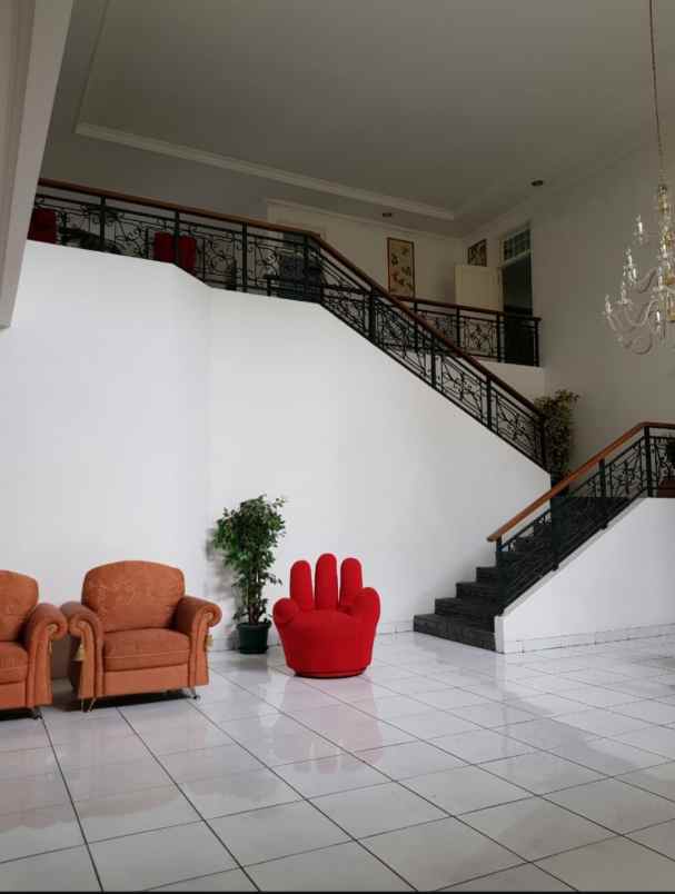 dijual rumah lembang