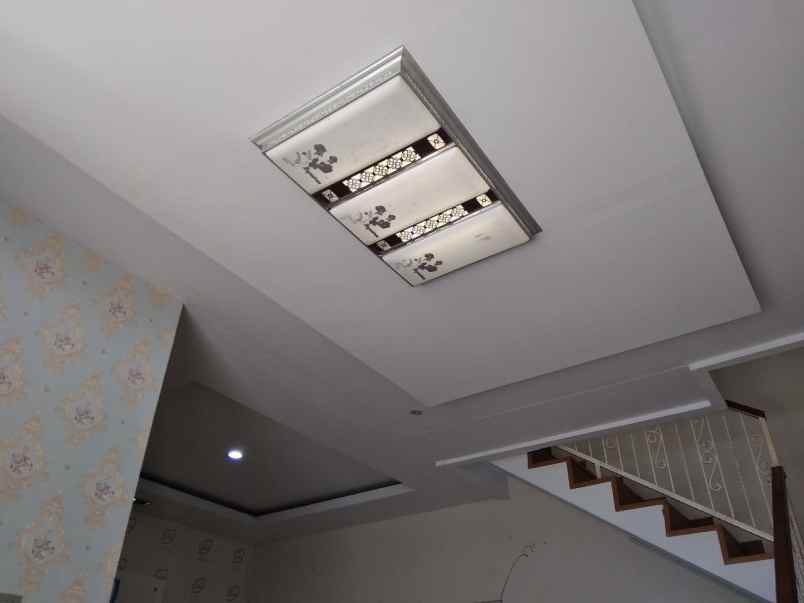 dijual rumah lembang bandung barat