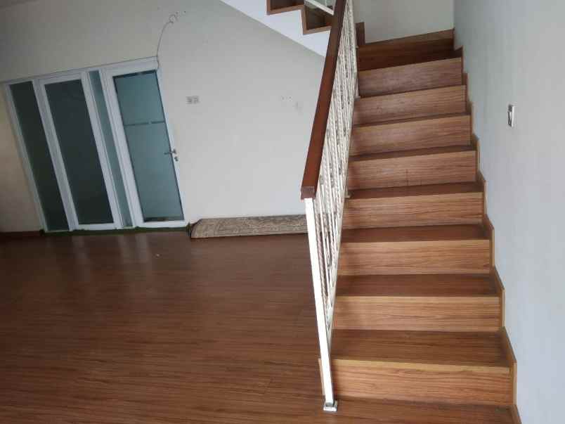 dijual rumah lembang bandung barat