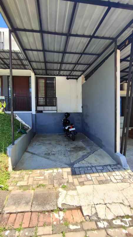 dijual rumah lokasi tidar malang