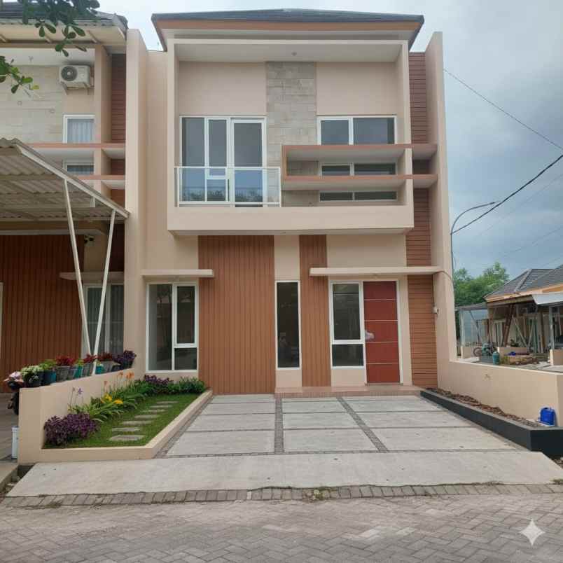dijual rumah lumajang