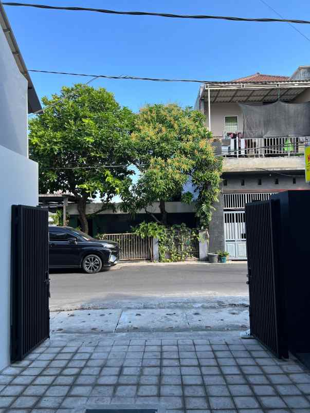 dijual rumah manukan