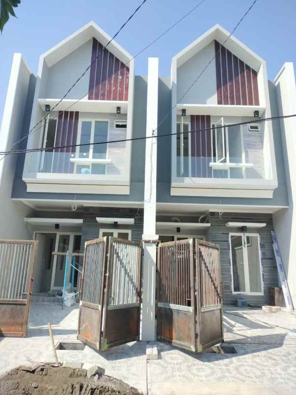 dijual rumah manyar tirtoasri manyar