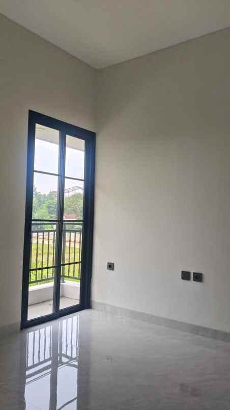 dijual rumah mewah di perumahan konsep resort di depok