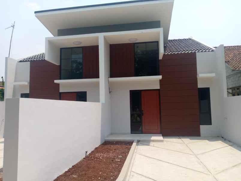 dijual rumah mt haryono