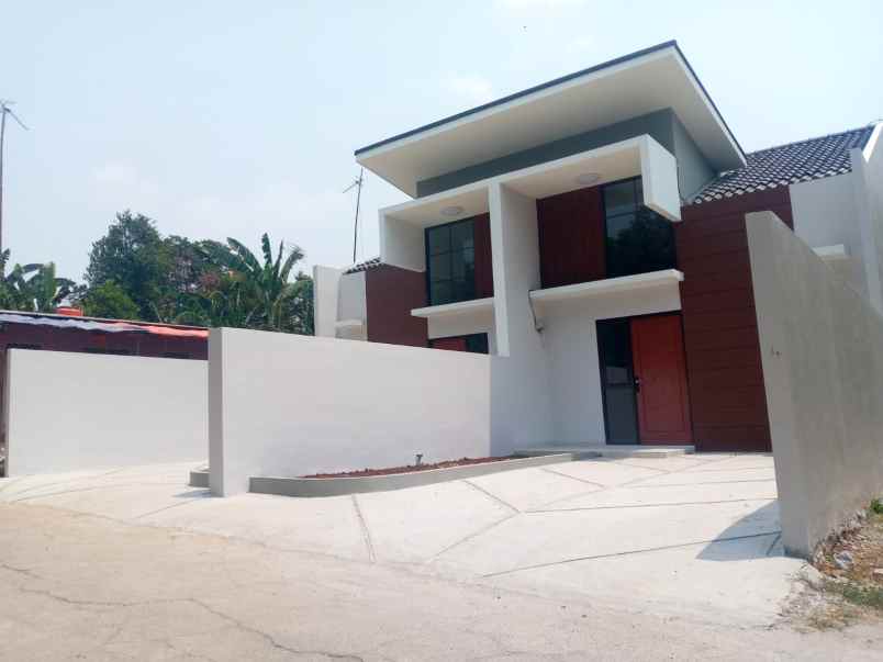 dijual rumah mt haryono